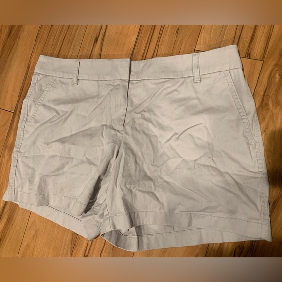 J. Crew Gray 5” Shorts - Picture 1 of 3